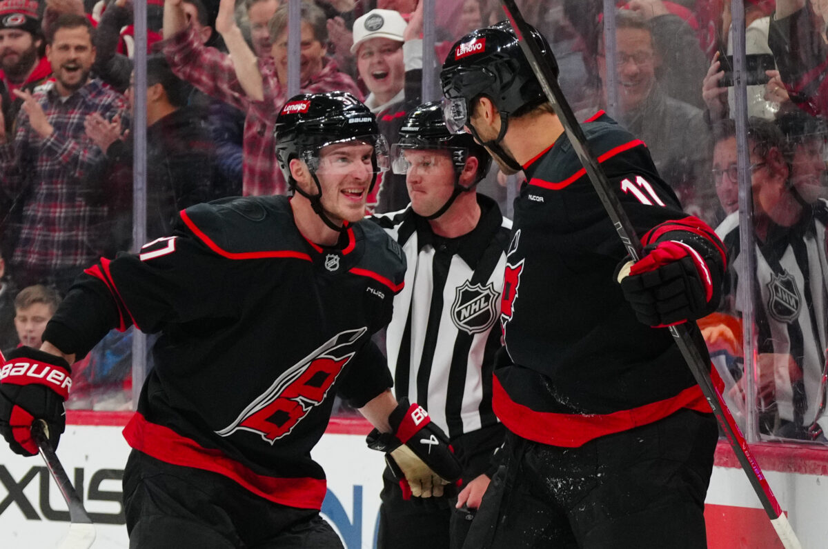 Vancouver Canucks at Carolina Hurricanes odds, picks and predictions