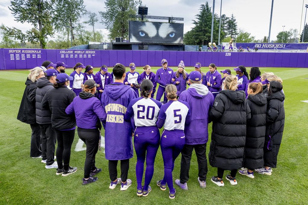 Washington left off Softball America’s Preseason Top 25