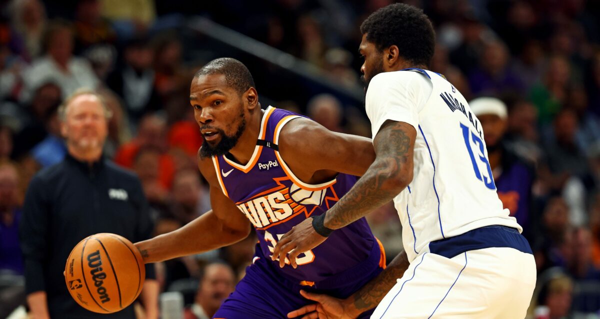 Phoenix Suns at Dallas Mavericks odds, picks and predictions