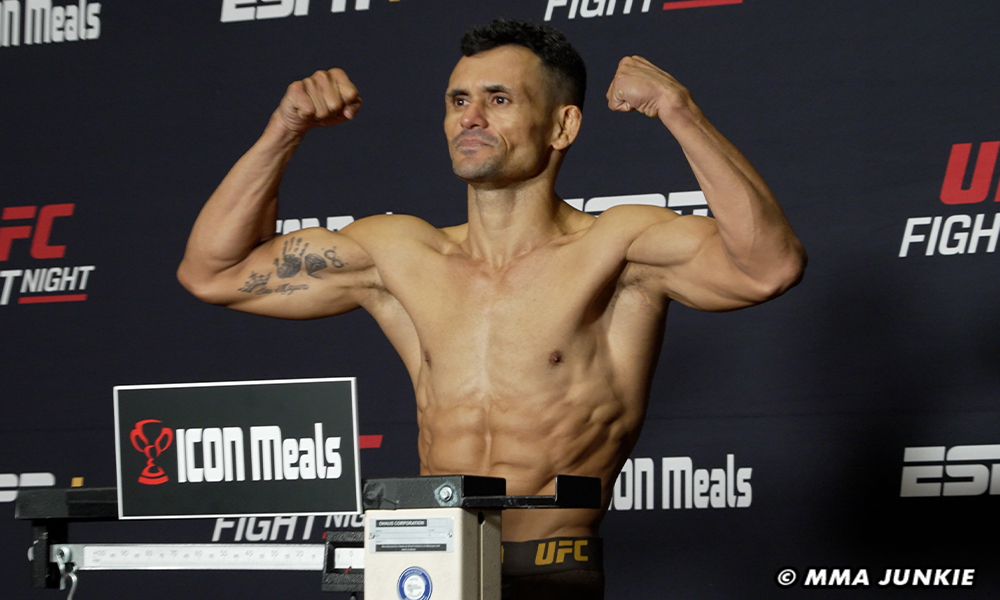 UFC Fight Night 253 loses another bout due to lack of medical clearance